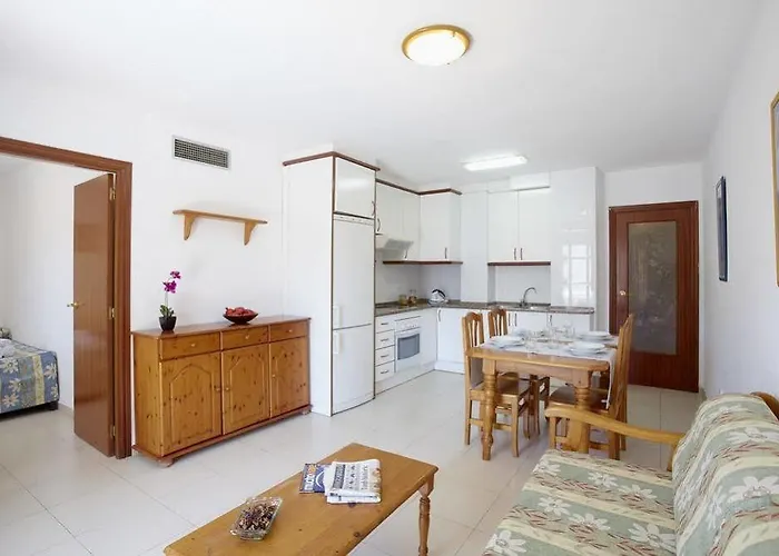 Aptos Priorat Hotel 3*